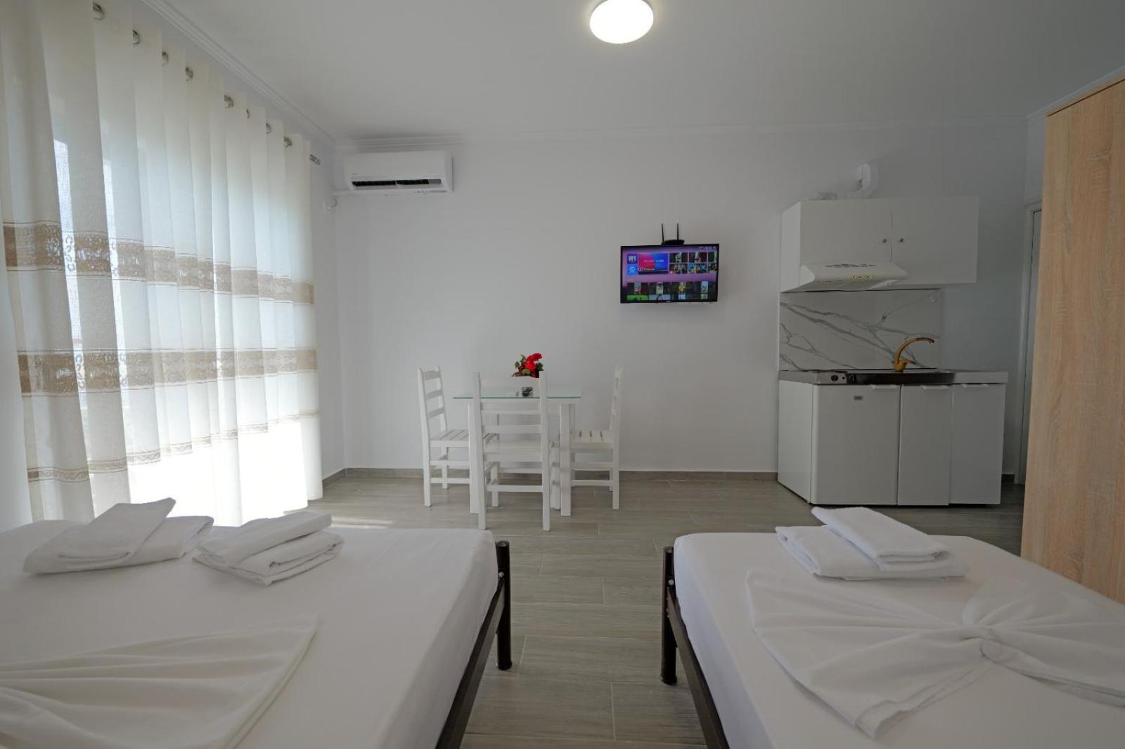 Eduard Lagji Apartament Lukovë 객실 사진